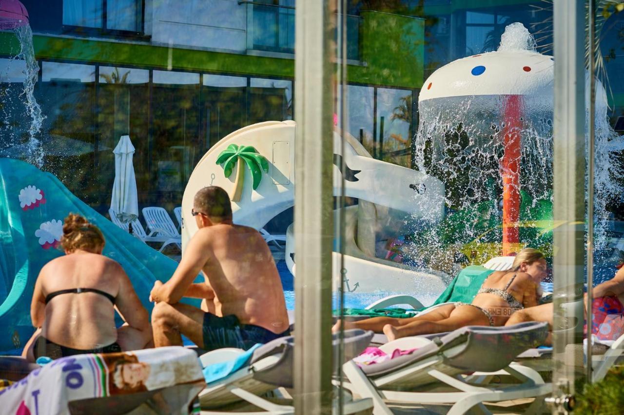 Nasty 24 Aparthotel Pool & Spa Mamaia Nord Navodari Exterior photo