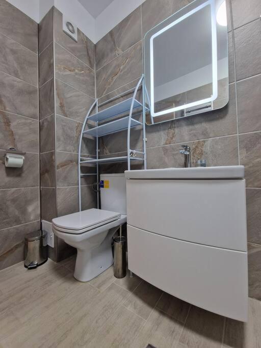 Nasty 24 Aparthotel Pool & Spa Mamaia Nord Navodari Exterior photo