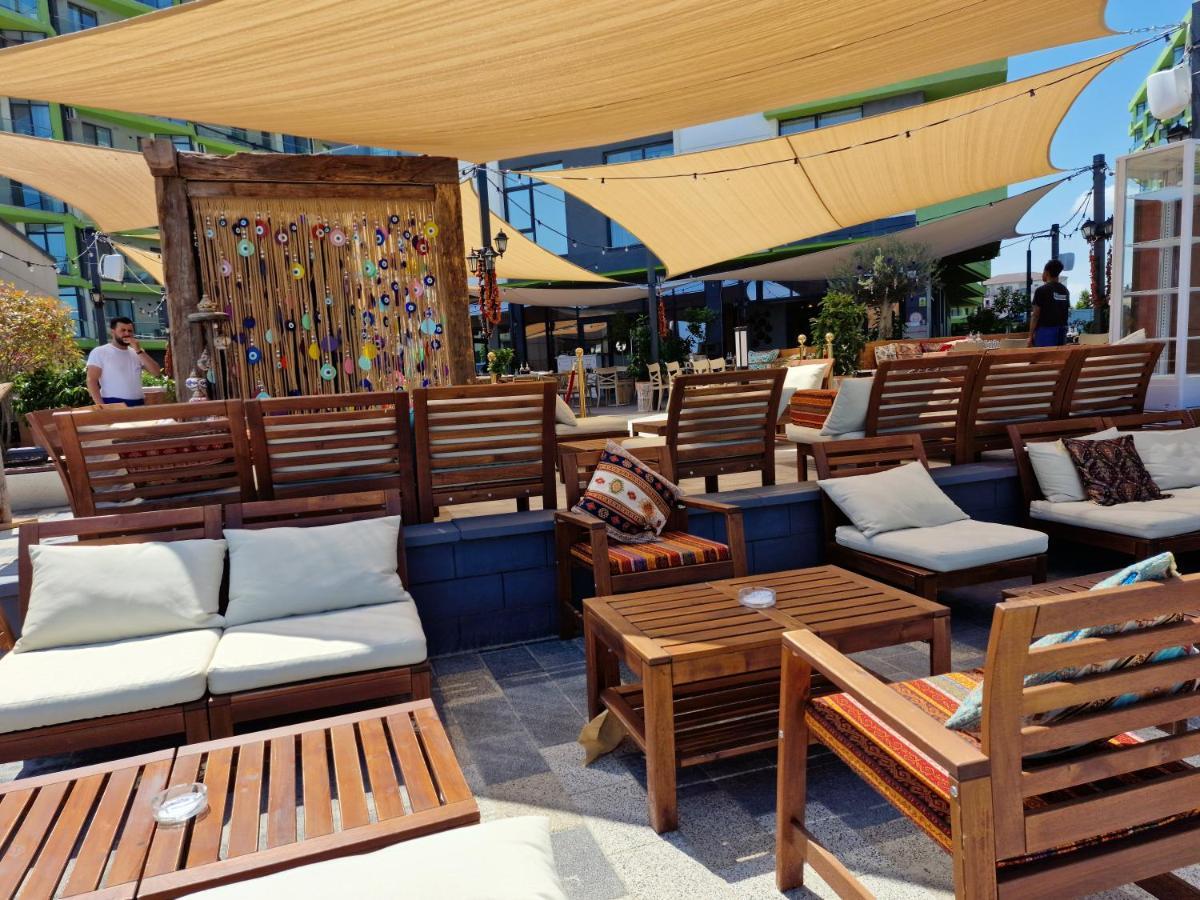 Nasty 24 Aparthotel Pool & Spa Mamaia Nord Navodari Exterior photo